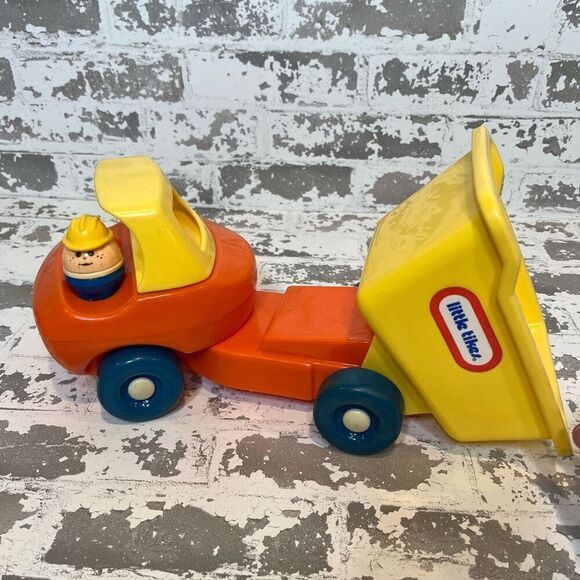 Little tike | vintage yellow and orange dump truck and person - Picture 4 of 7